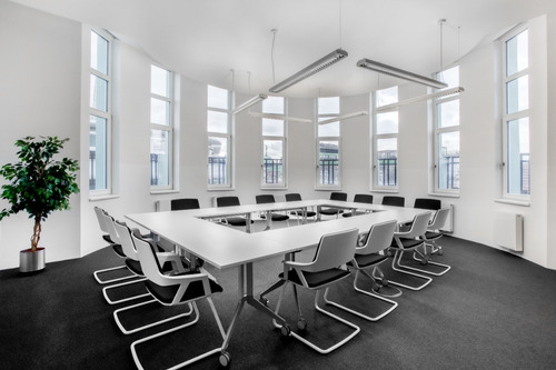 Espacio De Coworking En Santiago, Industria
