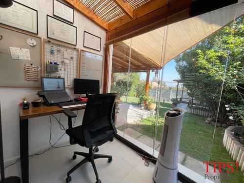 Imagen 22 de 30 de Hermosa Casa Aislada De Dos Pisos En Alto Macul