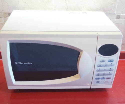 Microondas Elextrolux C/grill 23l Unico Con Garantia