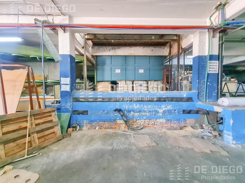 Edificio Industrial Con Gas Industrial De 7500 M2 En 3 Plantas - Bella Vista
