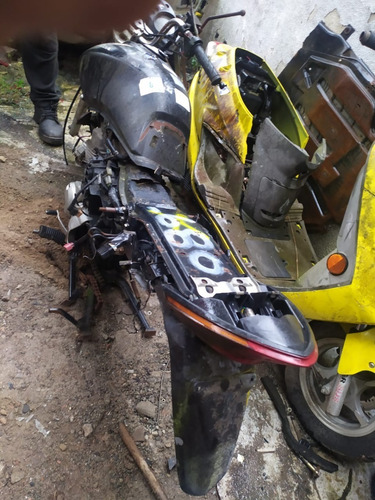 Imagem 2 de 3 de Honda Cg150 Fan Esi 2011 Sucata Somente Peças