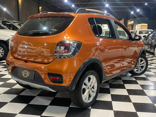 Renault Sandero Stepway 1.6 Privilege 105cv