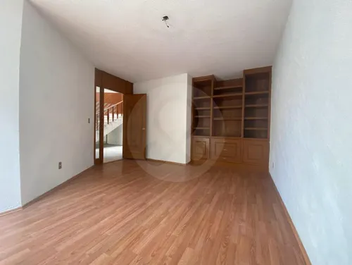Casa En Venta En Lomas De Tecamachalco