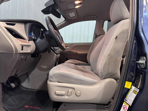 Toyota Sienna Le At 3.5 8psj 4x4