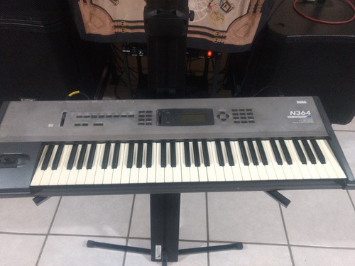  Teclado Korg N364