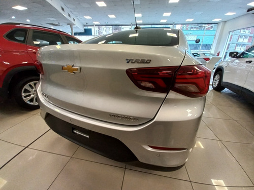 Imagen 7 de 25 de Chevrolet Onix Plus Joy 1.4 Mt 2023 0 Km Stfr