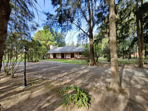 Piriapolis, Exclusiva Casa Quinta En Venta A 1000 Metros De La Playa
