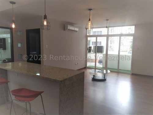 Imagen 3 de 17 de Apartamento En Alquiler Los Palos Grandes 23-18141 Lr