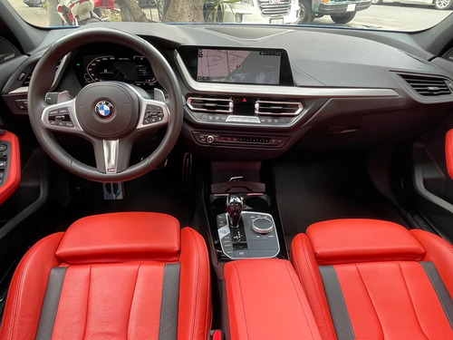 Imagen 2 de 15 de = Bmw // 135 M Performance // 2020 =