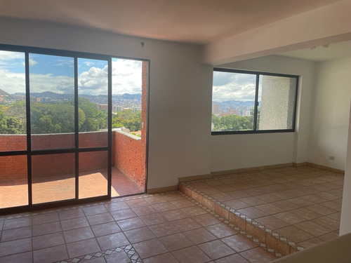 Imagen 1 de 19 de Se Vende Apto 145m2 3h+s/2.5b+s/2p Los Dos Caminos 5769
