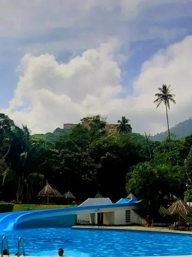 Imagen 6 de 10 de Yasnarealtor Venta Acción En Club De Playa Oricao