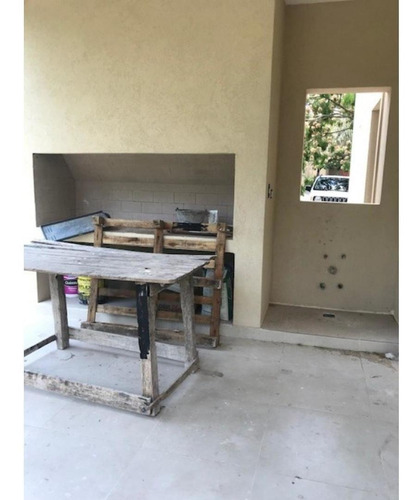 Imagen 10 de 25 de Excelente Casa De 4 Ambientes En Venta En Las Orquideas