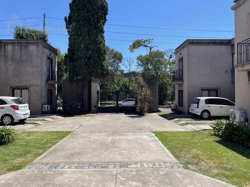 Departamento 2 Amb. En Venta Moreno Complejo Cerrado