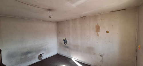 Casa En Venta De 6 Dorm. En Ñuñoa