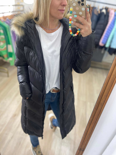 Campera Larga Inflable Con Piel En La Capucha The Big Shop
