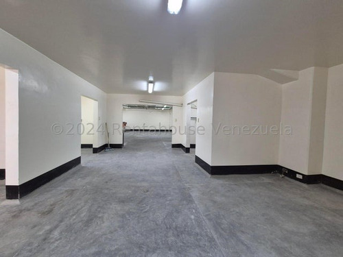 Amplio Local Industrial En Venta. Palo Verde 24-25382 Ec