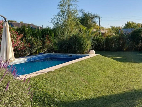 Casa Chalet En Venta En Alamo Alto, Escobar, G.b.a. Zona Norte