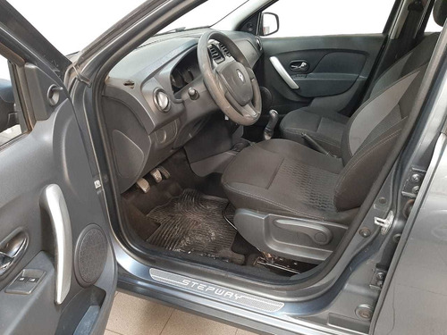 Imagen 10 de 15 de Renault Stepway Expression 1.6 2018