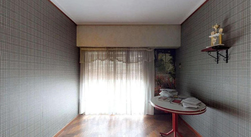 Casa Venta 3 Dormitorios 2 Baños 1 Terraza 2 Cocheras 165mts 2 Totales - La Plata