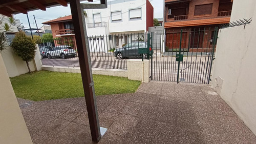 Imagen 4 de 28 de Casa 3 Amb. Con Jardín - Martínez