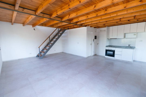 Imagen 5 de 30 de Muy Lindo Departamento De Tres Ambientes En Venta En Condominio Aguaribay, Pilar!!