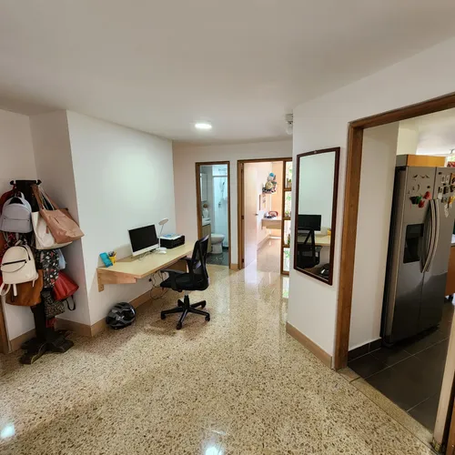 Apartamento En Venta En Laureles, Primer Parque. Cod V12107