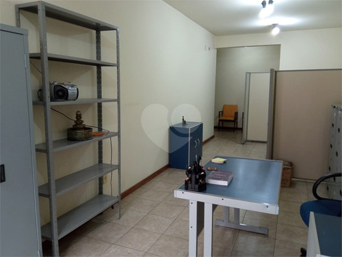 Imagem 14 de 19 de Sala Comercial, 48m², De Frente, Com Ar Condicionado, Na Av. Lima E Silva, Cidade Baixa - Reo409169