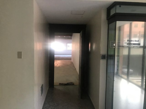 Imagen 3 de 12 de Locales En Venta Mls 20-16810 Piedra Azul 04143448628