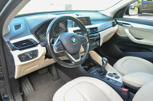 BMW X1 2.0 sDRIVE 20i TURBO AT