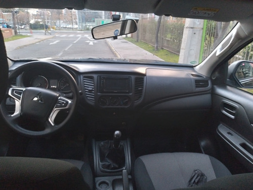 Imagen 4 de 5 de Mitsubishi Katana 4x2 Diesel 2022