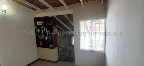 Imagen 9 de 30 de Casa Quinta En Venta En Urbanismo Privado De Quibor 0.4.2.4.5.9.3.7.5.4.2/ Cuenta Con Piscina, Vigilancia Las 24 Horas Del Dia, Cancha Deportiva, Caney