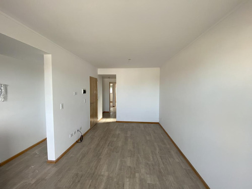 Departamento En Venta 2 Dormitorios 2 Baños Abasto A Estrena