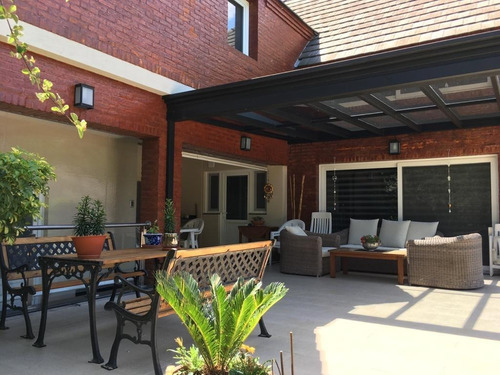 Imagen 4 de 14 de Casa A La Venta En Saint Thomas,canning.