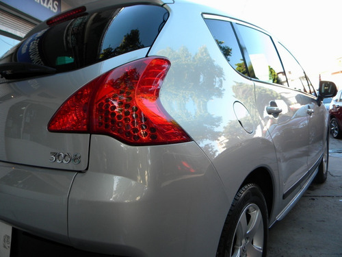 Peugeot 3008 1.6 Premium 2011