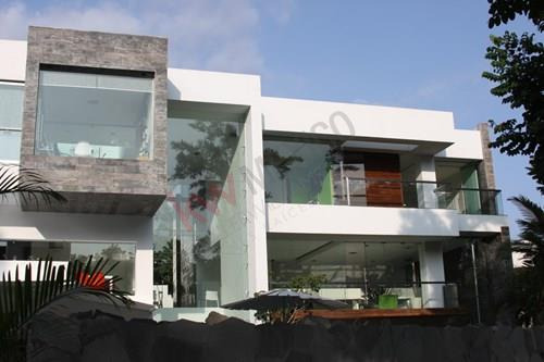 Se Vende Residencia En Cuernavaca Morelos.-