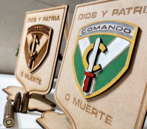 Panoplia Con El Escudo De Comandos - Ejército Argentino