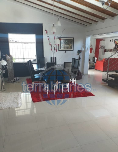Imagen 4 de 14 de Hermosa Casa De Dos Niveles En Conjunto Privado