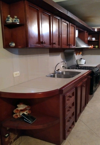 Imagen 3 de 14 de Casa De Dos Plantas En Urb. La Esmeralda San Diego Carabobo
