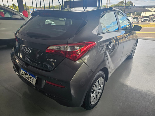 Hyundai HB20 1.6 COMFORT PLUS 16V FLEX 4P AUTOMÁTICO
