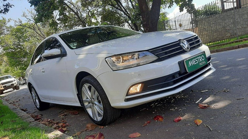 Volkswagen Jetta 2.0 Tsi Highline 211cv Gasolina 4p
