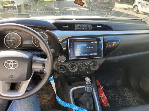 Toyota Hilux 2.8 Cd Sr 177cv 4x4 2018