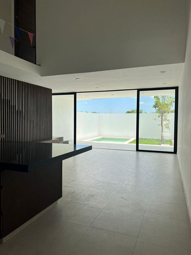 Townhouses En Venta Al Norte De Mérida De 2 Recámaras .