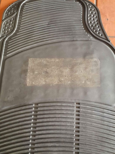 Imagen 3 de 9 de Alfombra Hule Para Carro ¢9.800