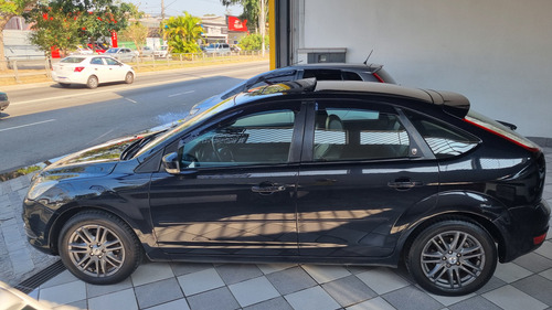 Ford Focus Focus Hatch Ghia 2.0 16V Duratec (Aut)