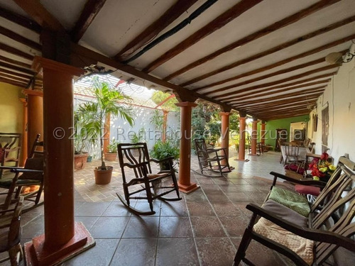 Imagen 9 de 14 de En Venta Cómoda Y Fresca Casa De Estilo Colonial, Ubicada En El Casco Central De La Vela De Coro. 04127800070. Mls 22-21114