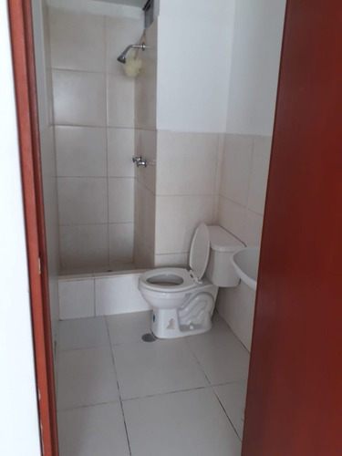 Imagen 5 de 11 de Alquilo Minidepartamento 3 Dormitorios, 2 Baños Completos Alameda Del Pinar Comas