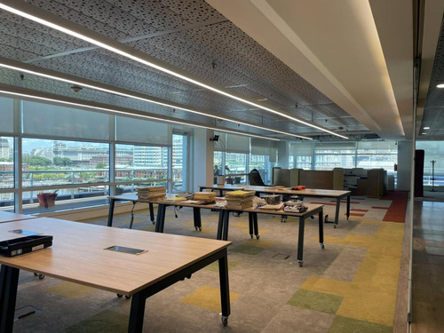 Oficinas En Alquiler | Colonos Plaza, Juana Manso 305-355, Puerto Madero, Caba | 1.461 M²