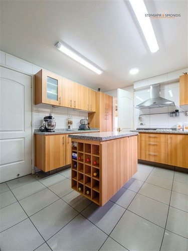 Imagen 7 de 21 de 4d4b I Servicios I Escritorio I 200 / 530 M2 I El Huinganal