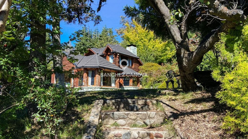 Imagen 16 de 27 de Casa Chalet En Venta Ubicado En Playa Serena, Bariloche, Patagonia