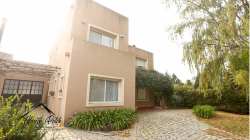 Venta De Casa De 4 Dormitorios En Barrio La Taquara, Cañuelas